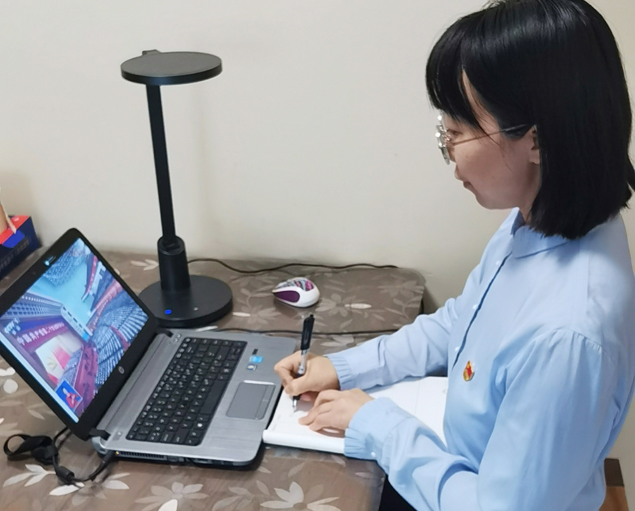 杨娟.jpg