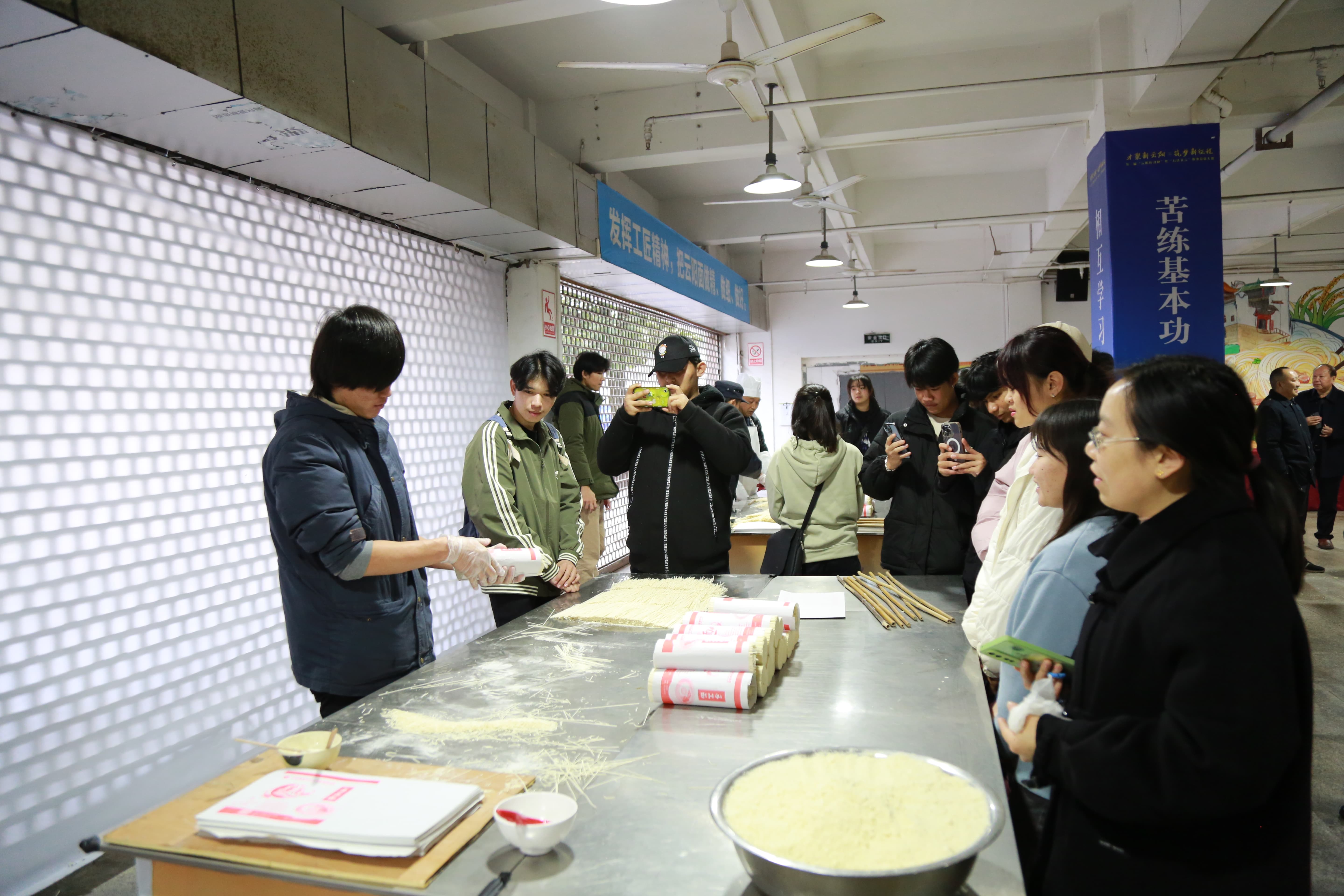 vTxC_1704180170375063081.jpg